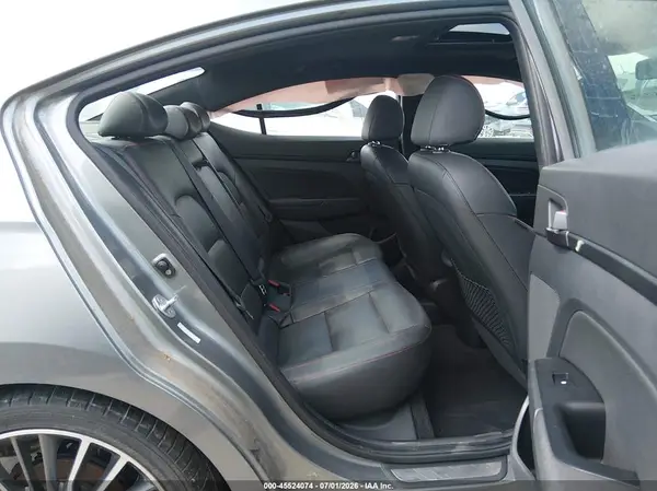 KMHD04LB6JU705283 2018 HYUNDAI ELANTRA - Image 8