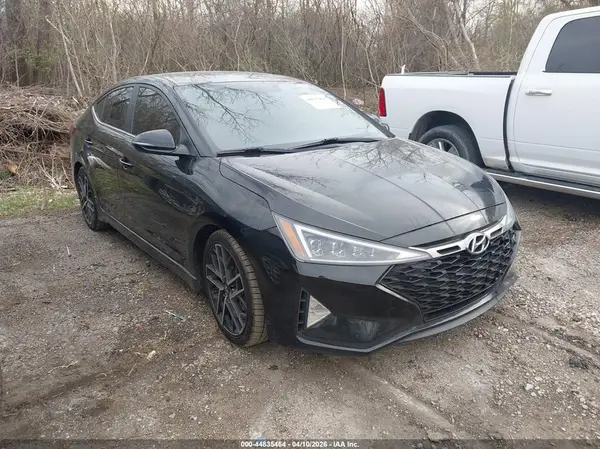 KMHD04LB6KU829586 2019 HYUNDAI ELANTRA - Image 1