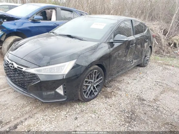 KMHD04LB6KU829586 2019 HYUNDAI ELANTRA - Image 2