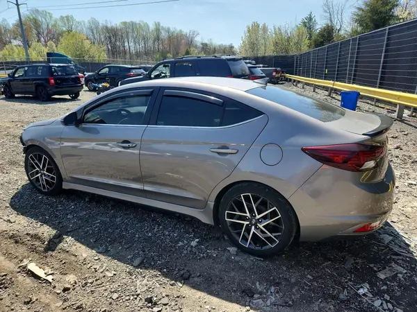 KMHD04LB6LU070584 2020 HYUNDAI ELANTRA - Image 2