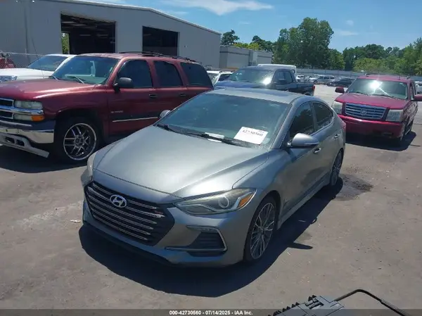 KMHD04LB7HU338985 2017 HYUNDAI ELANTRA - Image 2
