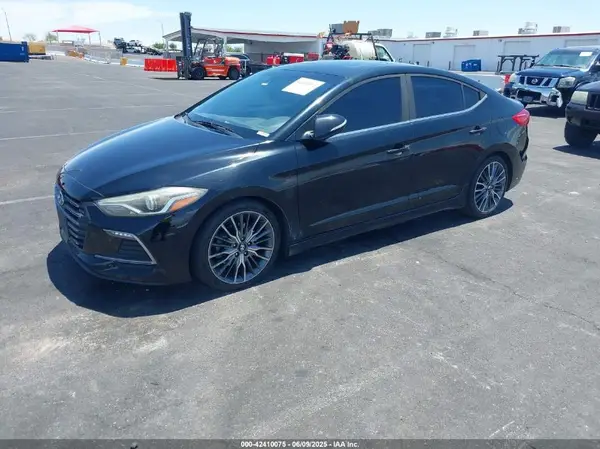 KMHD04LB7HU348982 2017 HYUNDAI ELANTRA - Image 2