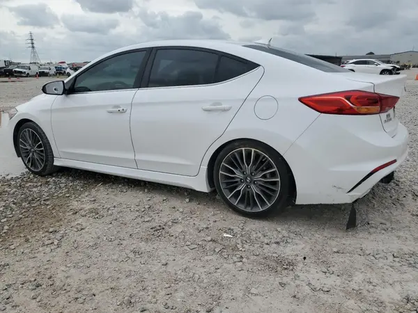 KMHD04LB7HU353566 2017 HYUNDAI ELANTRA - Image 2