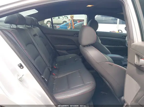 KMHD04LB7HU358282 2017 HYUNDAI ELANTRA - Image 8