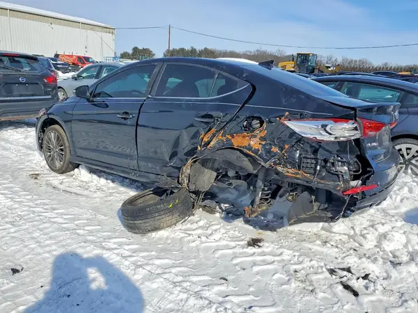 KMHD04LB7JU447288 2018 HYUNDAI ELANTRA - Image 2