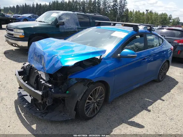 KMHD04LB7JU451826 2018 HYUNDAI ELANTRA - Image 2