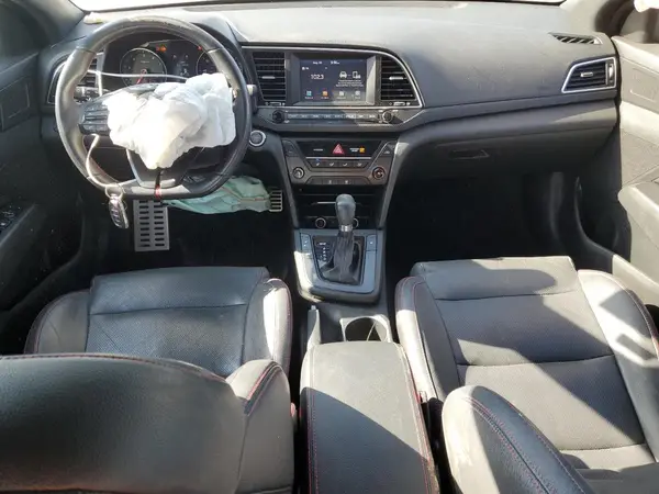 KMHD04LB7JU468187 2018 HYUNDAI ELANTRA - Image 8