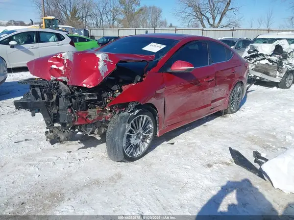 KMHD04LB7JU480257 2018 HYUNDAI ELANTRA - Image 2