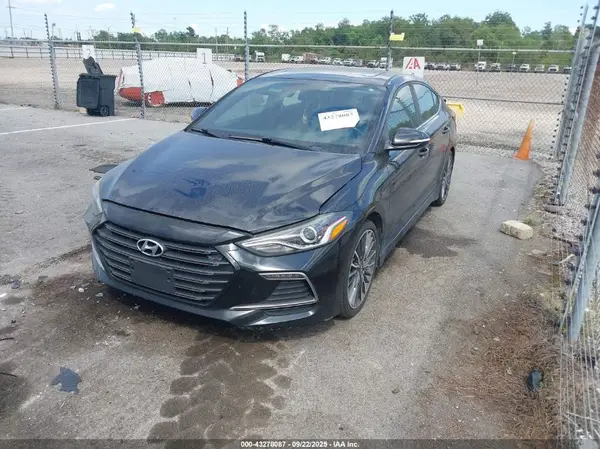 KMHD04LB7JU504752 2018 HYUNDAI ELANTRA - Image 2