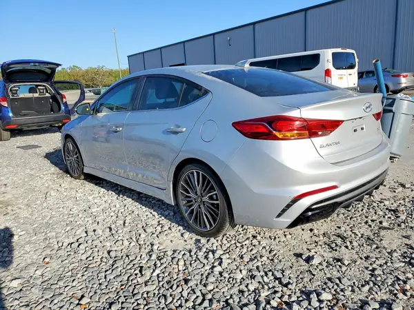 KMHD04LB7JU524791 2018 HYUNDAI ELANTRA - Image 2