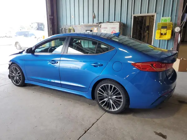 KMHD04LB7JU528680 2018 HYUNDAI ELANTRA - Image 2