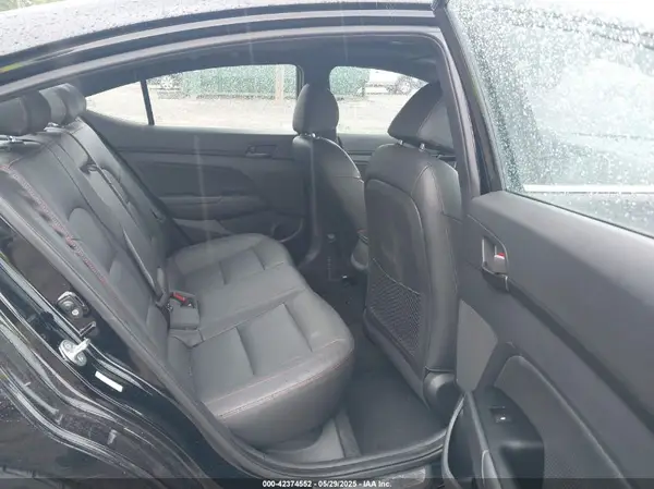 KMHD04LB7JU558438 2018 HYUNDAI ELANTRA - Image 8