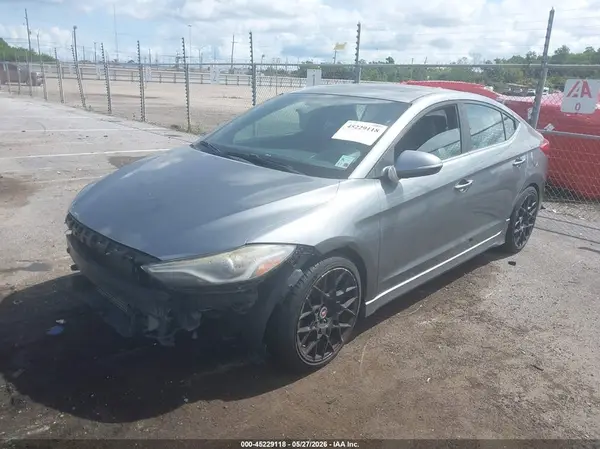 KMHD04LB7JU563400 2018 HYUNDAI ELANTRA - Image 2