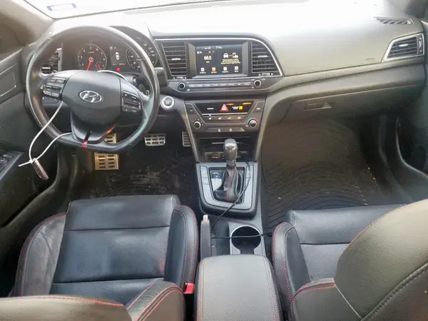 KMHD04LB7JU564806 2018 HYUNDAI ELANTRA - Image 8