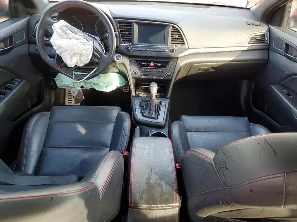 KMHD04LB7JU571674 2018 HYUNDAI ELANTRA - Image 8
