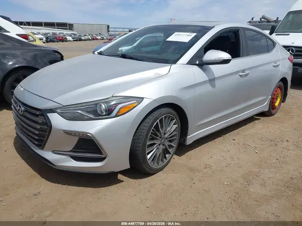 KMHD04LB7JU704482 2018 HYUNDAI ELANTRA - Image 2
