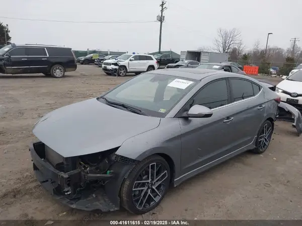 KMHD04LB7KU821139 2019 HYUNDAI ELANTRA - Image 2