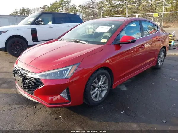 KMHD04LB7KU841813 2019 HYUNDAI ELANTRA - Image 2