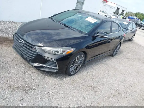 KMHD04LB8HU325372 2017 HYUNDAI ELANTRA - Image 2