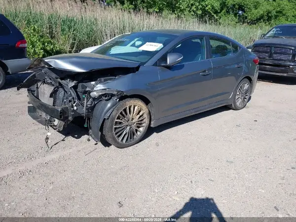 KMHD04LB8HU326120 2017 HYUNDAI ELANTRA - Image 2