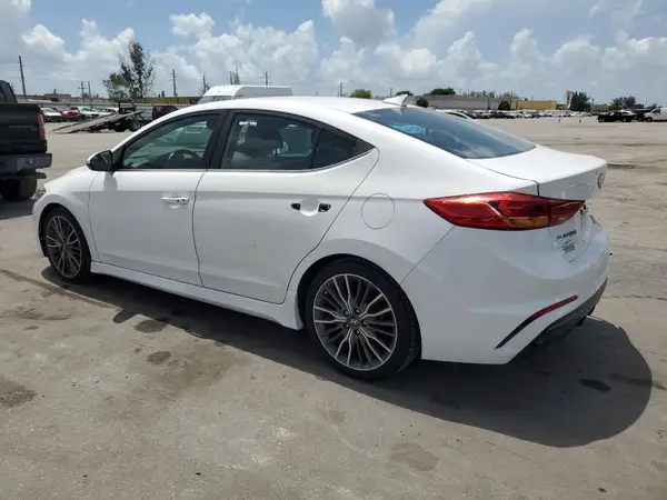 KMHD04LB8HU355777 2017 HYUNDAI ELANTRA - Image 2
