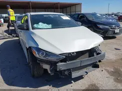 KMHD04LB8JU485208 2018 HYUNDAI ELANTRA