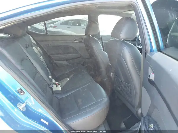 KMHD04LB8JU485208 2018 HYUNDAI ELANTRA - Image 8