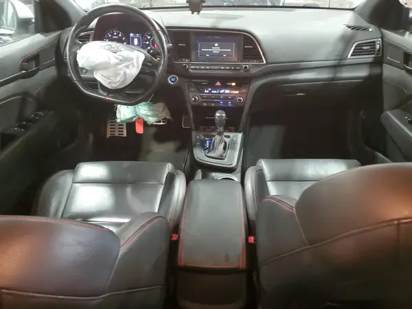 KMHD04LB8JU504520 2018 HYUNDAI ELANTRA - Image 8