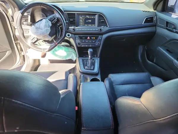 KMHD04LB8JU512956 2018 HYUNDAI ELANTRA - Image 8