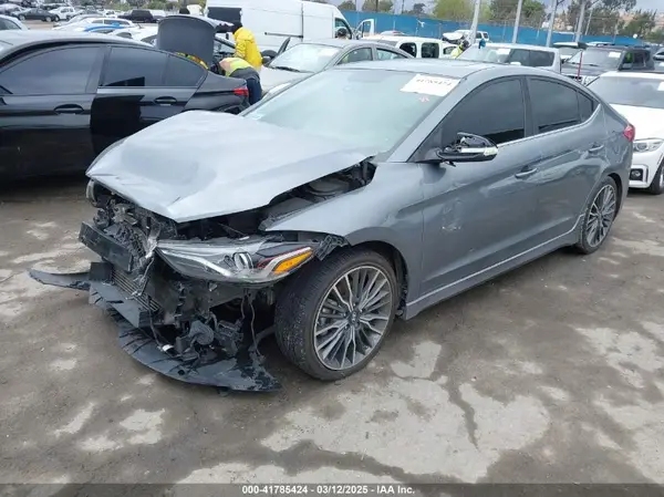 KMHD04LB8JU514108 2018 HYUNDAI ELANTRA - Image 2