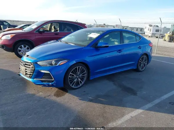 KMHD04LB8JU524086 2018 HYUNDAI ELANTRA - Image 2