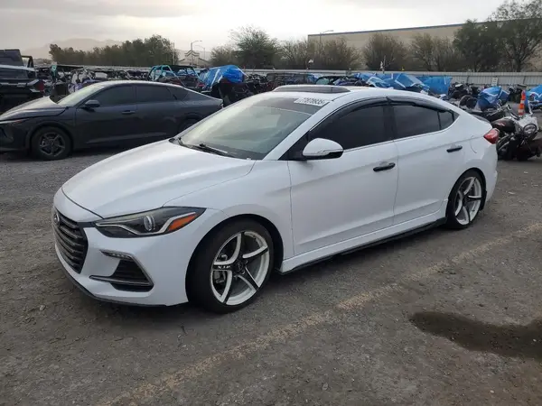 KMHD04LB8JU533127 2018 HYUNDAI ELANTRA - Image 1