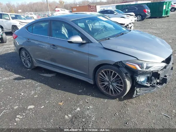 KMHD04LB8JU561462 2018 HYUNDAI ELANTRA - Image 1