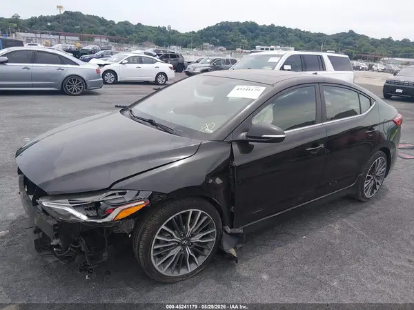 KMHD04LB8JU724403 2018 HYUNDAI ELANTRA - Image 2