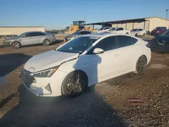 KMHD04LB8LU015571 2020 HYUNDAI ELANTRA