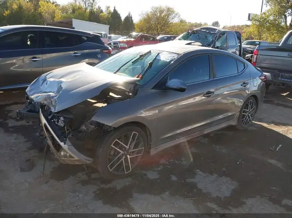 KMHD04LB8LU945146 2020 HYUNDAI ELANTRA - Image 2