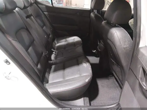 KMHD04LB9HU330709 2017 HYUNDAI ELANTRA - Image 8