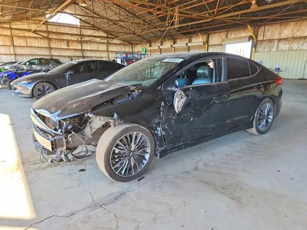 KMHD04LB9HU341760 2017 HYUNDAI ELANTRA - Image 1