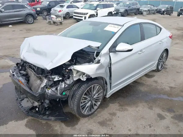 KMHD04LB9HU345257 2017 HYUNDAI ELANTRA - Image 2