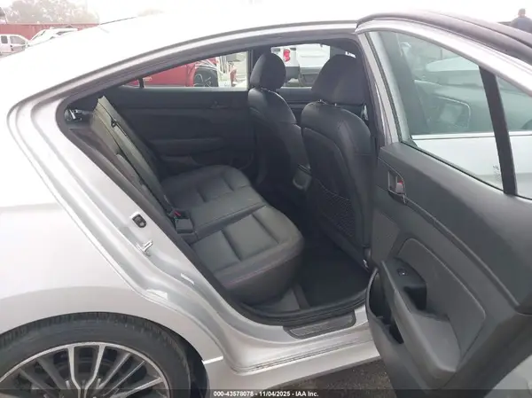 KMHD04LB9HU345257 2017 HYUNDAI ELANTRA - Image 8