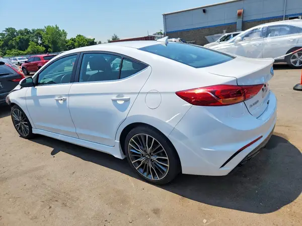 KMHD04LB9HU345646 2017 HYUNDAI ELANTRA - Image 2