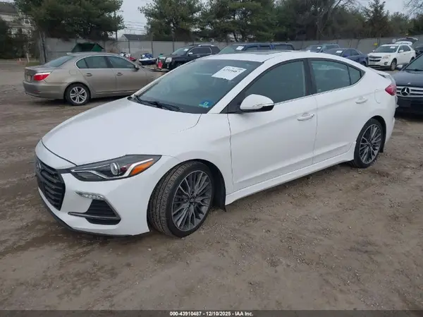 KMHD04LB9JU449835 2018 HYUNDAI ELANTRA - Image 2