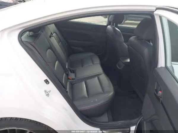 KMHD04LB9JU449835 2018 HYUNDAI ELANTRA - Image 8