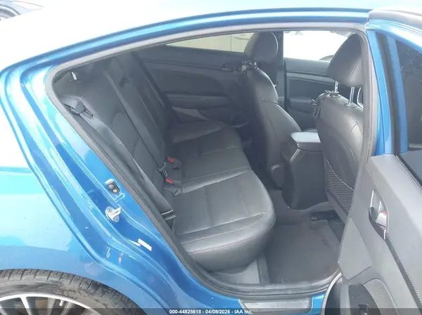 KMHD04LB9JU532925 2018 HYUNDAI ELANTRA - Image 8