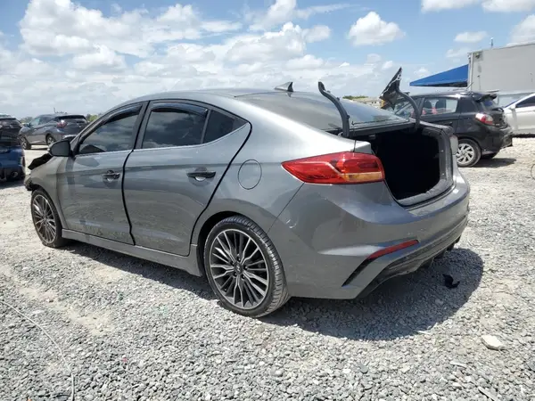 KMHD04LB9JU539762 2018 HYUNDAI ELANTRA - Image 2