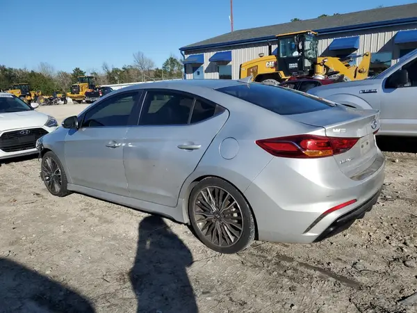 KMHD04LB9JU543567 2018 HYUNDAI ELANTRA - Image 2