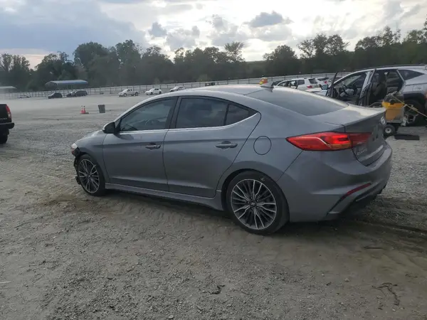 KMHD04LB9JU611737 2018 HYUNDAI ELANTRA - Image 2