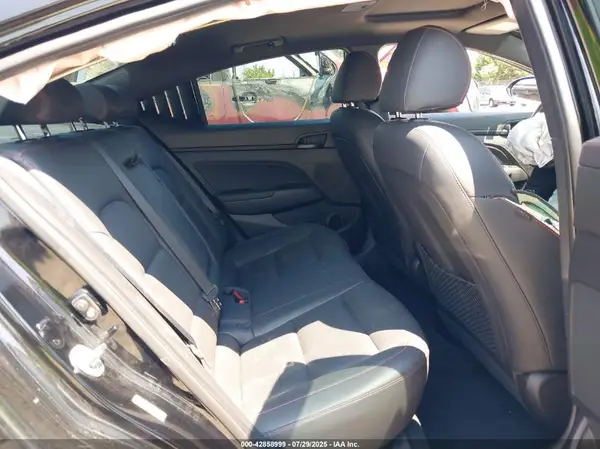 KMHD04LB9JU719632 2018 HYUNDAI ELANTRA - Image 8