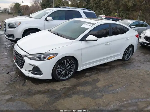KMHD04LB9JU722661 2018 HYUNDAI ELANTRA - Image 2