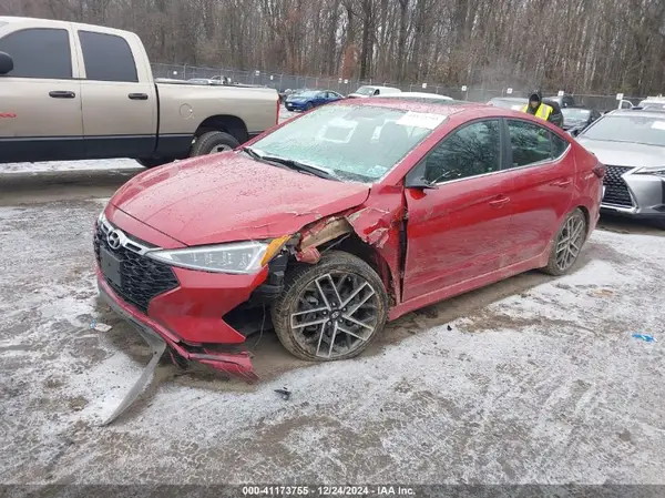 KMHD04LB9KU813625 2019 HYUNDAI ELANTRA - Image 2